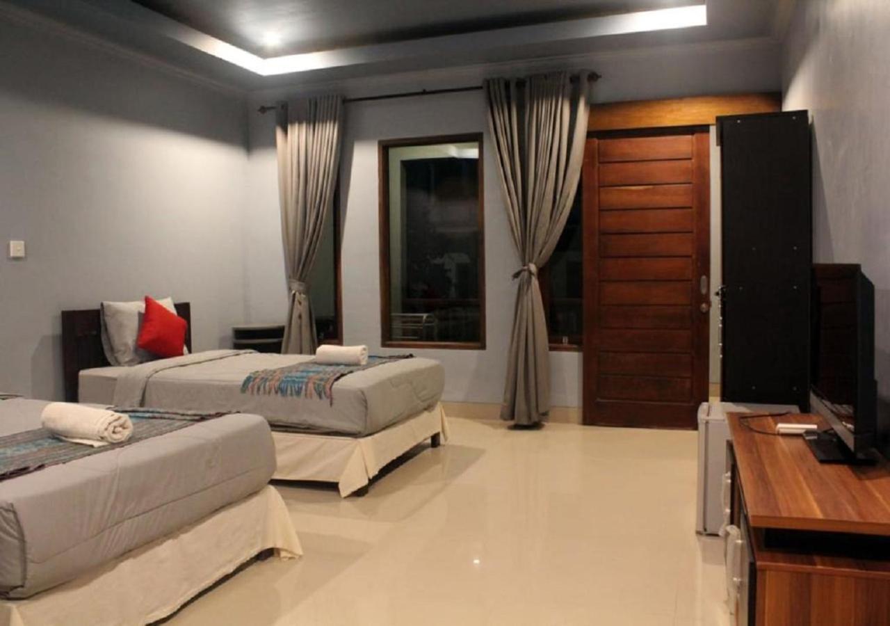 Ridho Malik Hotel Bumbang Extérieur photo