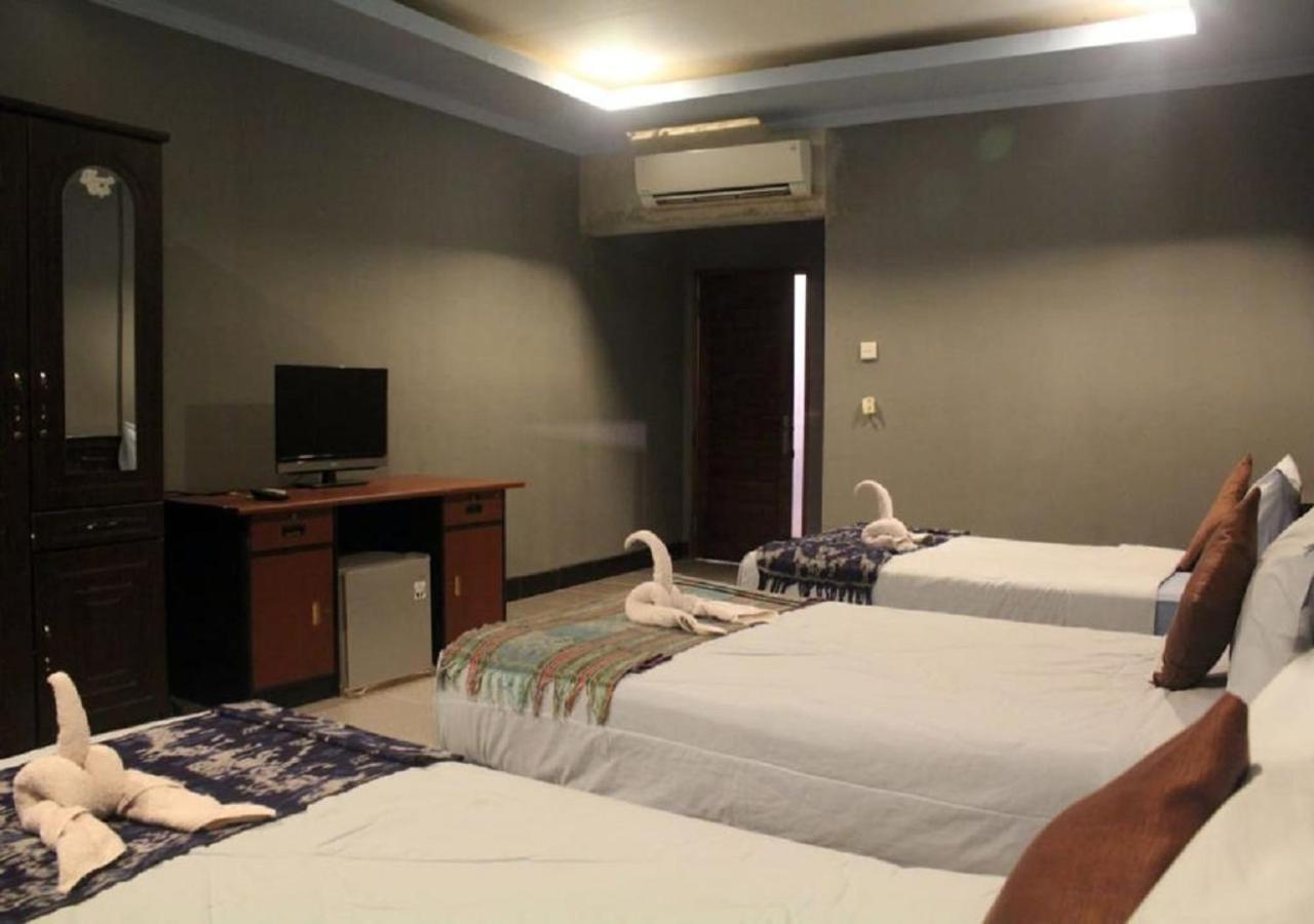 Ridho Malik Hotel Bumbang Extérieur photo