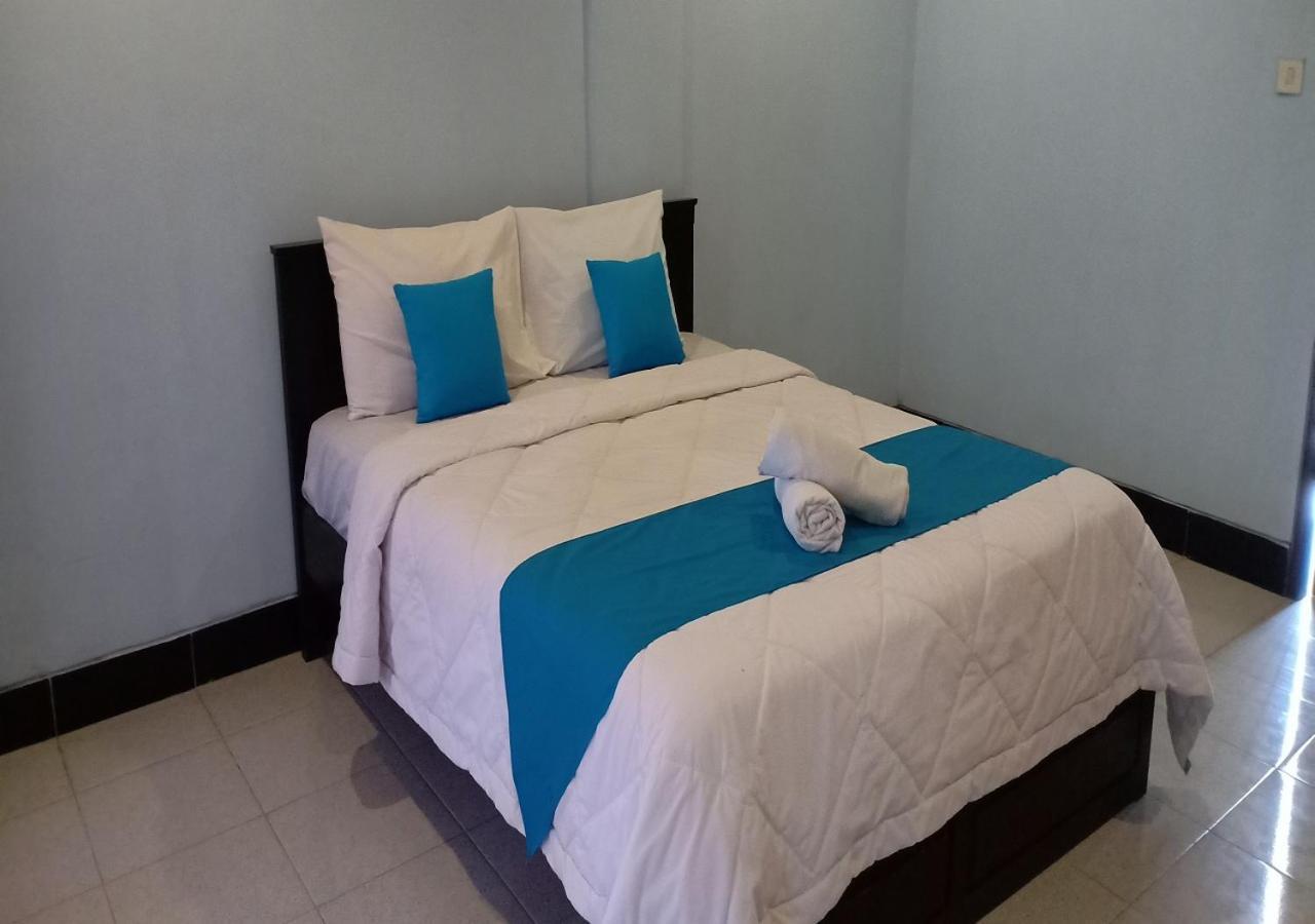 Ridho Malik Hotel Bumbang Extérieur photo