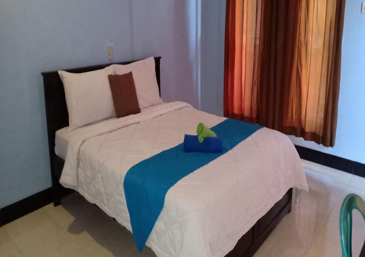 Ridho Malik Hotel Bumbang Extérieur photo