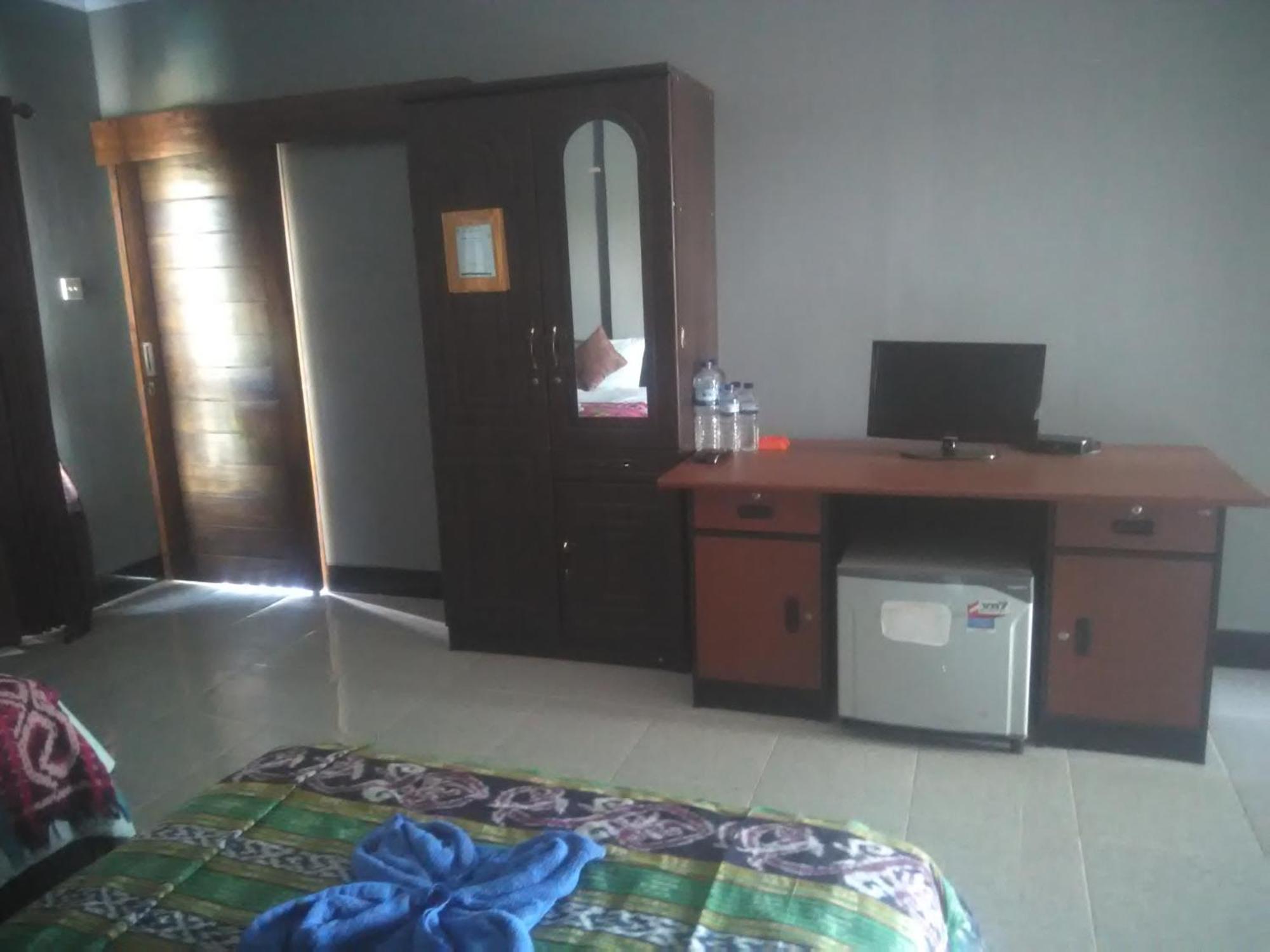 Ridho Malik Hotel Bumbang Extérieur photo