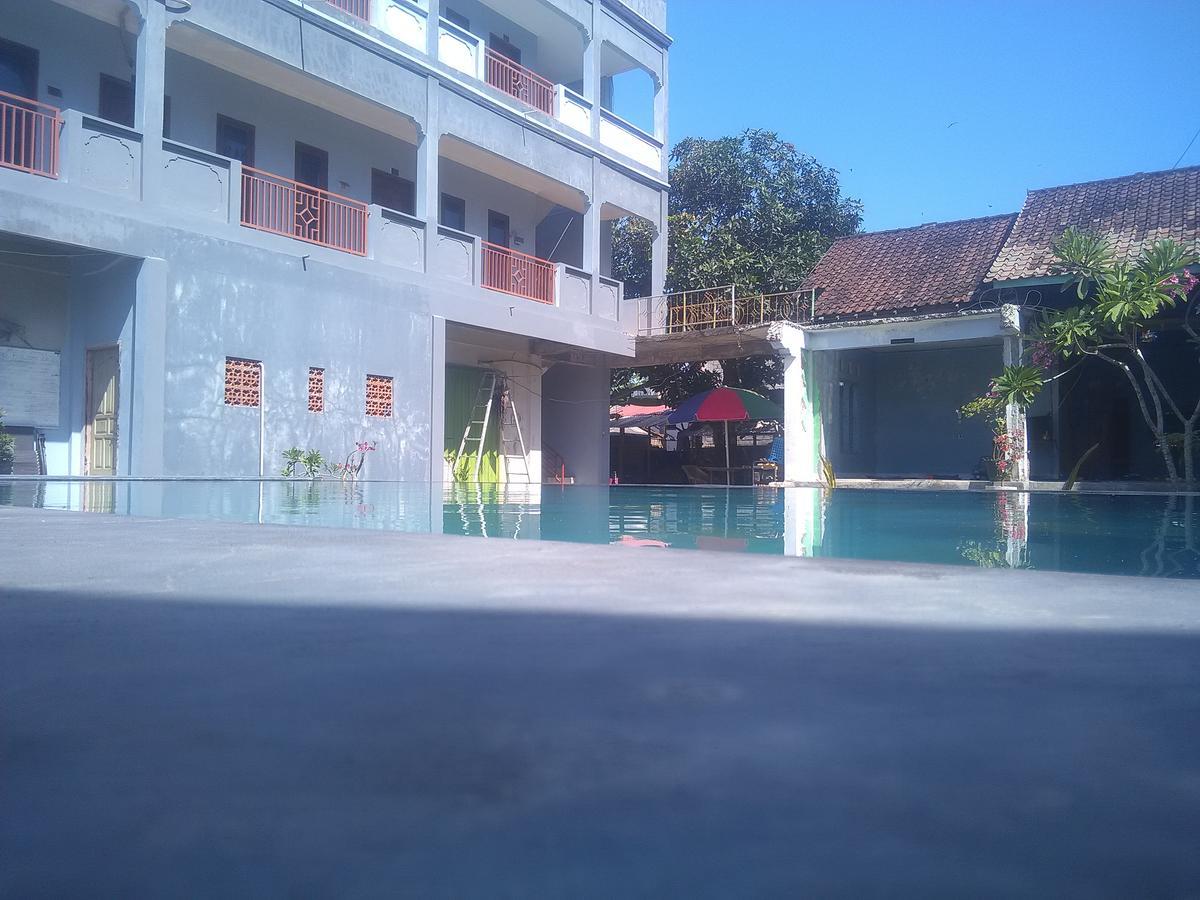 Ridho Malik Hotel Bumbang Extérieur photo