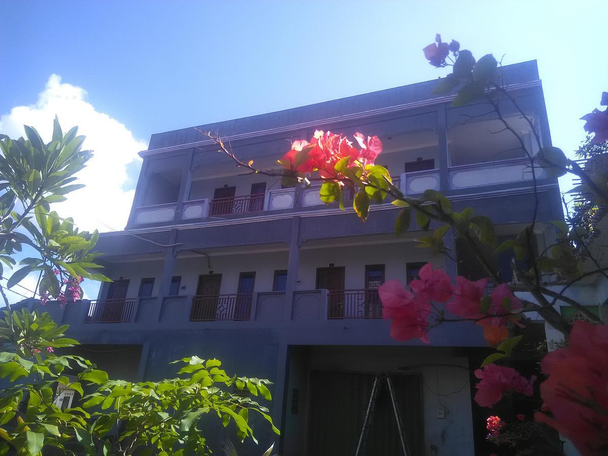 Ridho Malik Hotel Bumbang Extérieur photo