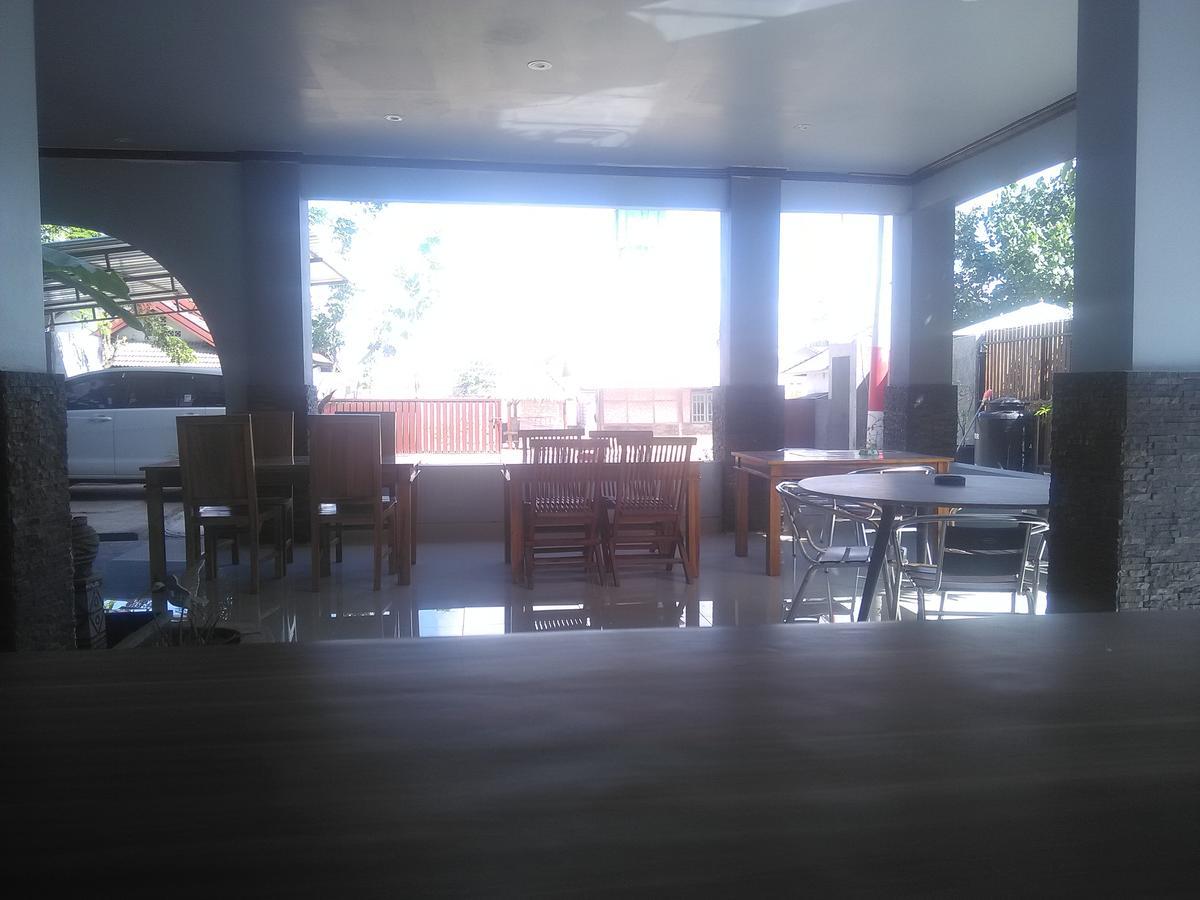 Ridho Malik Hotel Bumbang Extérieur photo